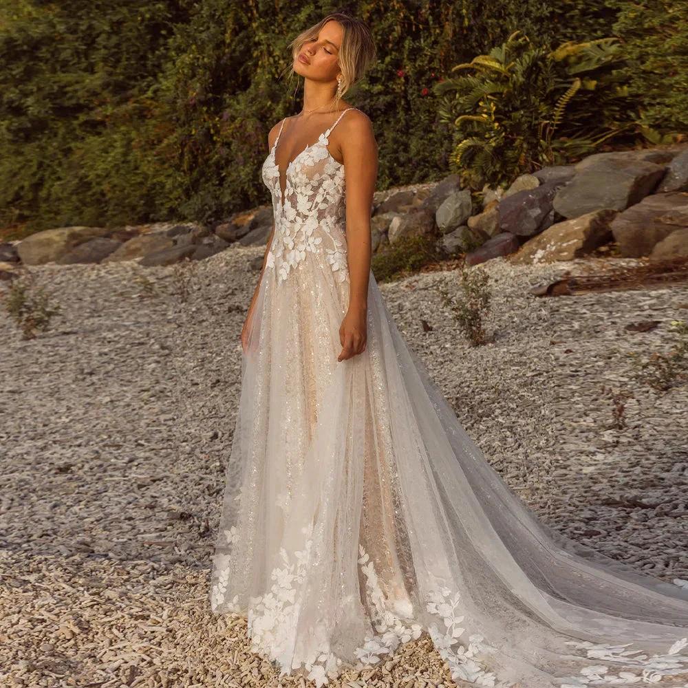 VIKTORIA Trendy Wedding Dress For Bride Sweetheart Spaghetti Straps Buttons Robe De Mariée Women Personalized Customization