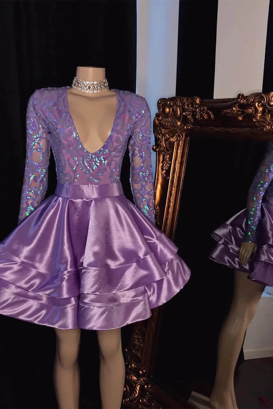 Beautiful V-neck Mini Prom Dress With Long Sleeves