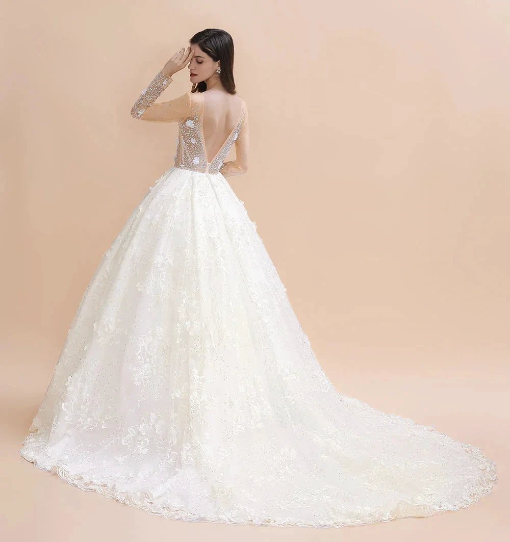 Charming Floral Lace Appliques Wedding Dress Gorgeous White Beads Bridal Gown