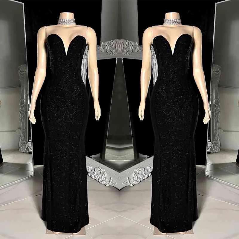 Charming Long Black V-neck Sleeveless Mermaid Prom Dress WIth Beading