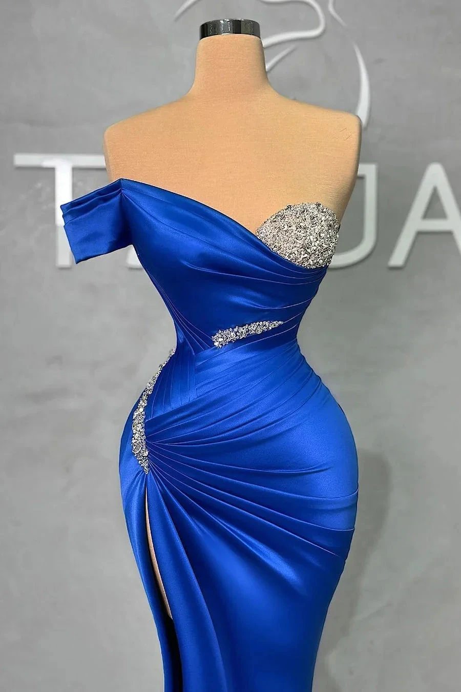 Charming Long Sweetheart Split Mermaid Prom Dress With Beading