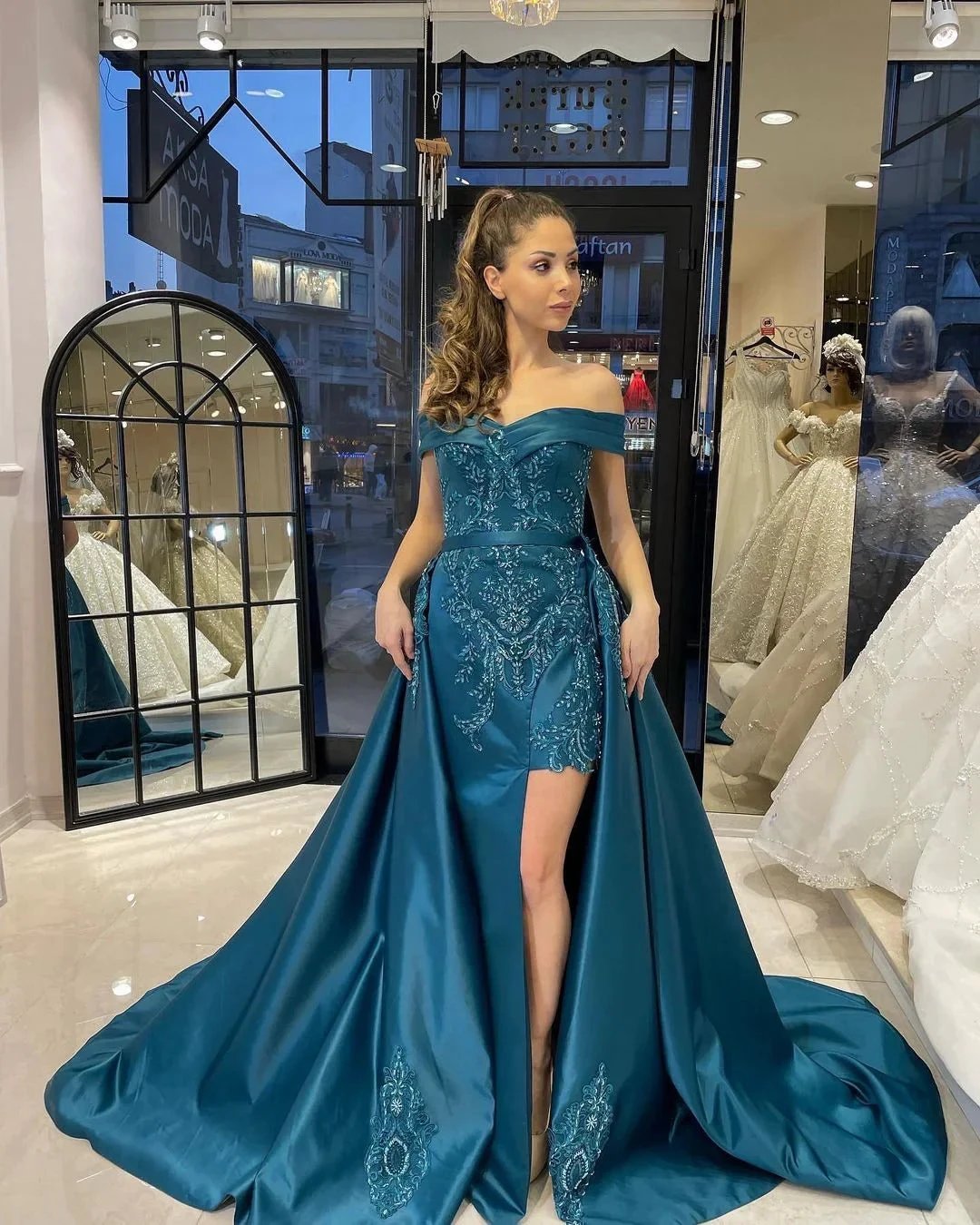 Chic Floor Length Sweetheart Off-The-Shoulder Sheath Ribbon Prom Dress with Appliques