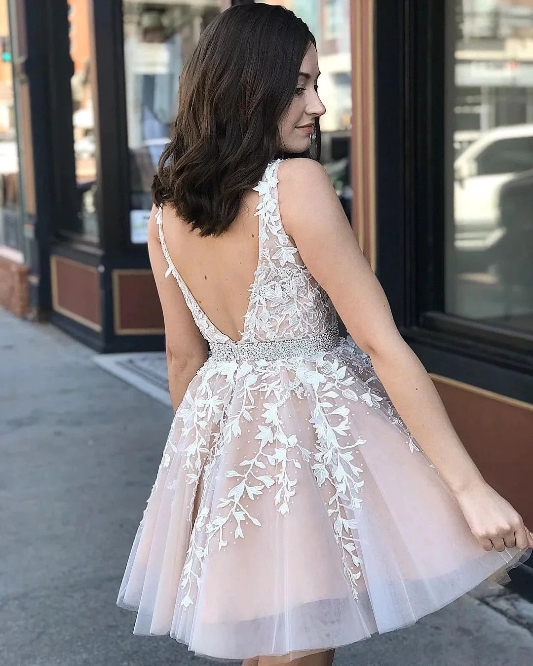 Cute A-line V-neck Tulle Floral Lace Backless Short Prom Dresses