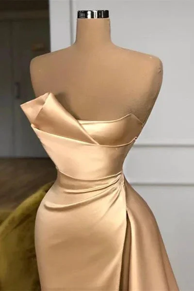 Designer Long Champagne A-line Sleeveless Split Prom Dress With Train