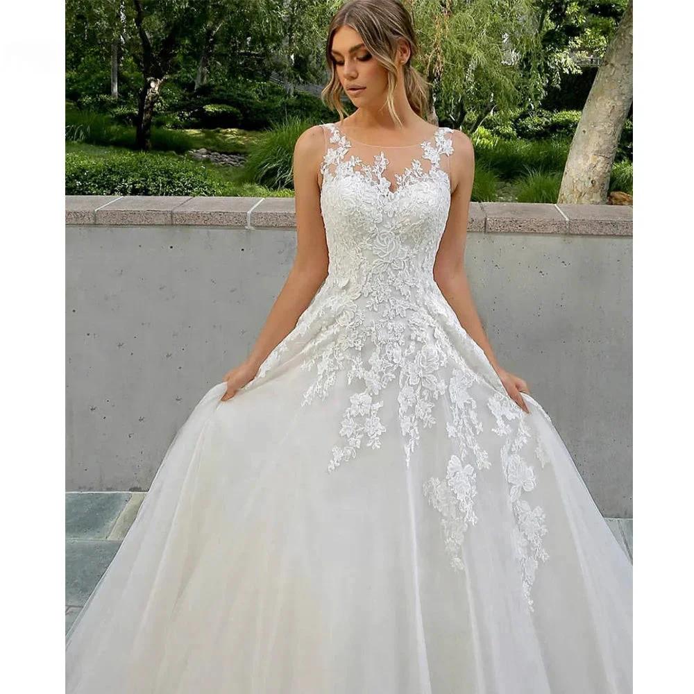 Elegant Wedding Dress A-Line O-Neck Tank Lace Appliques Illusion Button Tulle Bride Gown Robe Customized