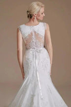Elegant Jewel Sleeveless Mermaid Floor-Length Satin Wedding Dresses with Lace