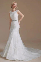 Elegant Jewel Sleeveless Mermaid Floor-Length Satin Wedding Dresses with Lace