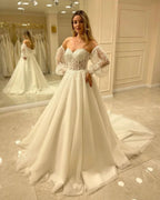 Elegant Long Sleeve A-Line Sweetheart Backless Appliques Lace Wedding Dress