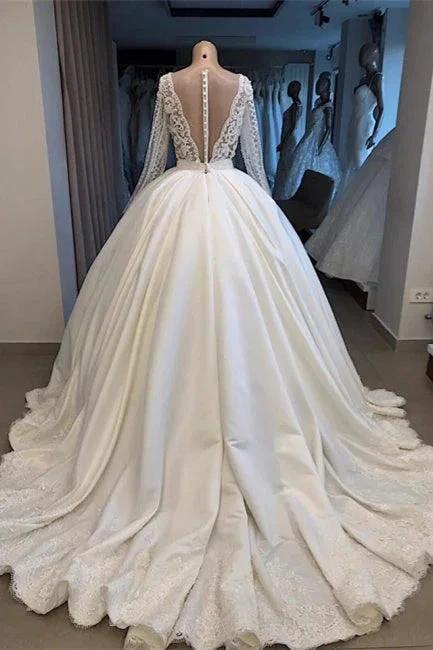Elegant wedding dress with sleeves Princess wedding dress white