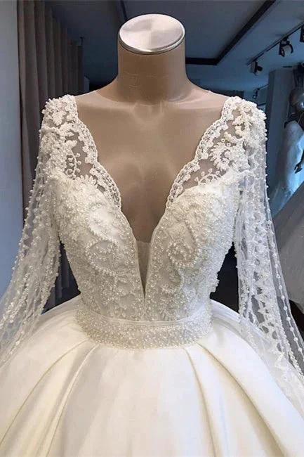Elegant wedding dress with sleeves Princess wedding dress white