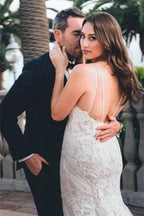 Elegant White V-neck Backless Mermaid Wedding Dresses With Lace