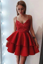 A-line V-neck Lace Sleeveless Short Homecoming Dress