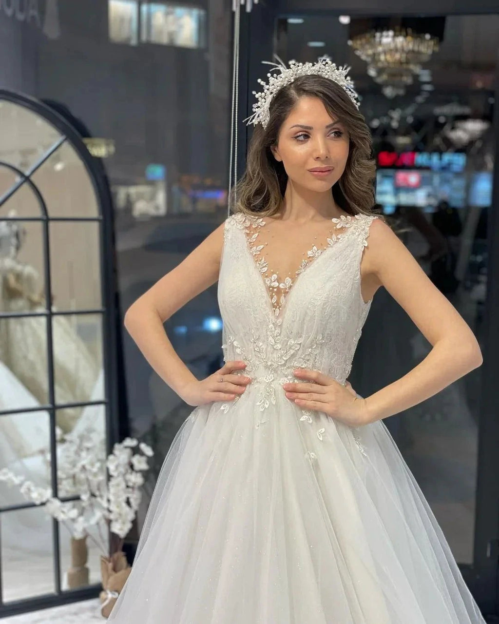 Fabulous Floor Length V-Neck Sleeveless A-Line Tulle Wedding Dress