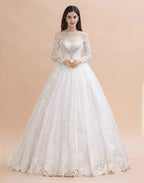 Glamorous Long Sleeve Beads White/Ivory Lace Appliques Wedding Dress