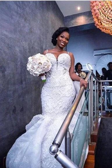 Gorgeous Beaded Lace Mermaid Sweetheart Wedding Dress Spaghetti-Straps Appliques Bridal Wears