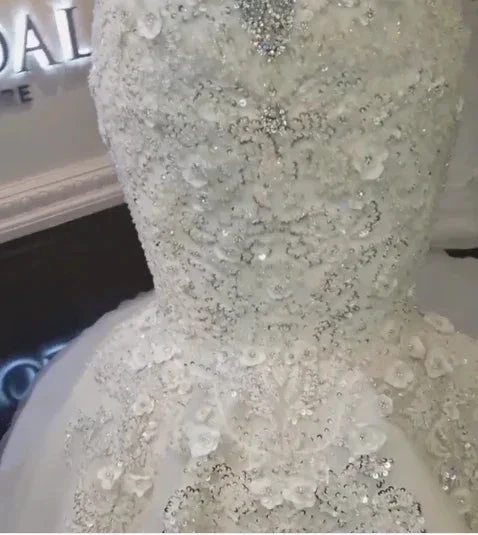 Gorgeous Crystals Mermaid Wedding Dress Off-the-Shoulder Appliques Bridal Wears