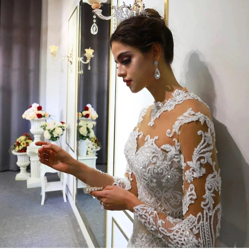 Gorgeous Long A-Line Sweetheart Appliques Lace Wedding Dress with Sleeves