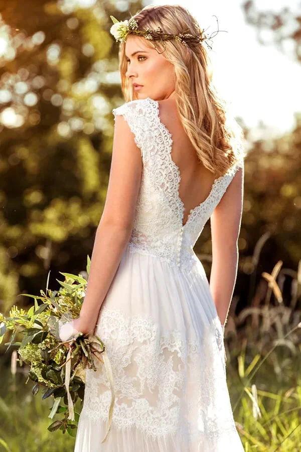 Latest Long A-line Sweetheart Empire Waist Lace Tulle Wedding Dress