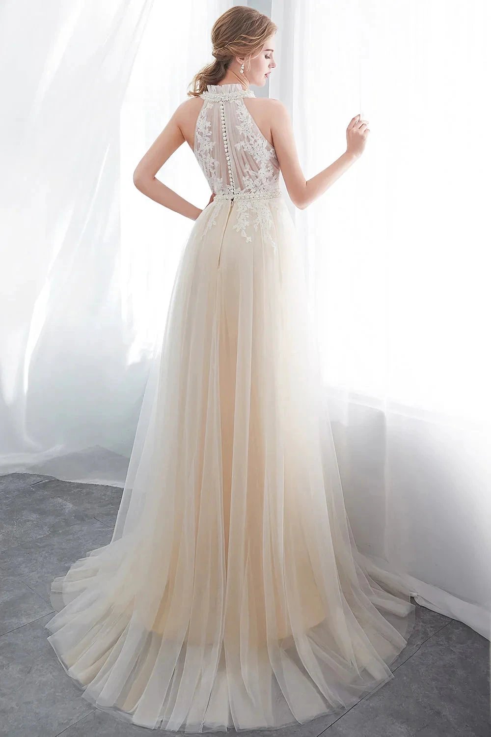 Long A-line Halter Appliques Lace Tulle Evening Dresses