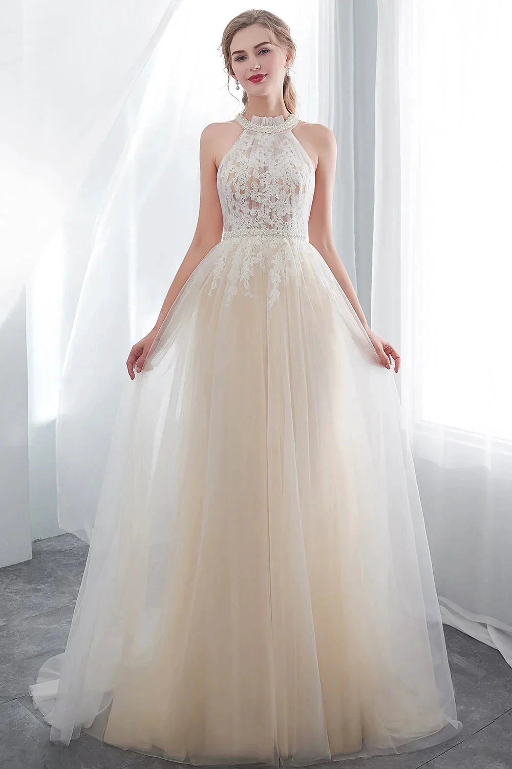 Long A-line Halter Appliques Lace Tulle Evening Dresses
