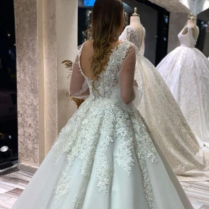 Long A-Line V-neck Appliques Lace Tulle Wedding Dress With Puffy Long Sleeves