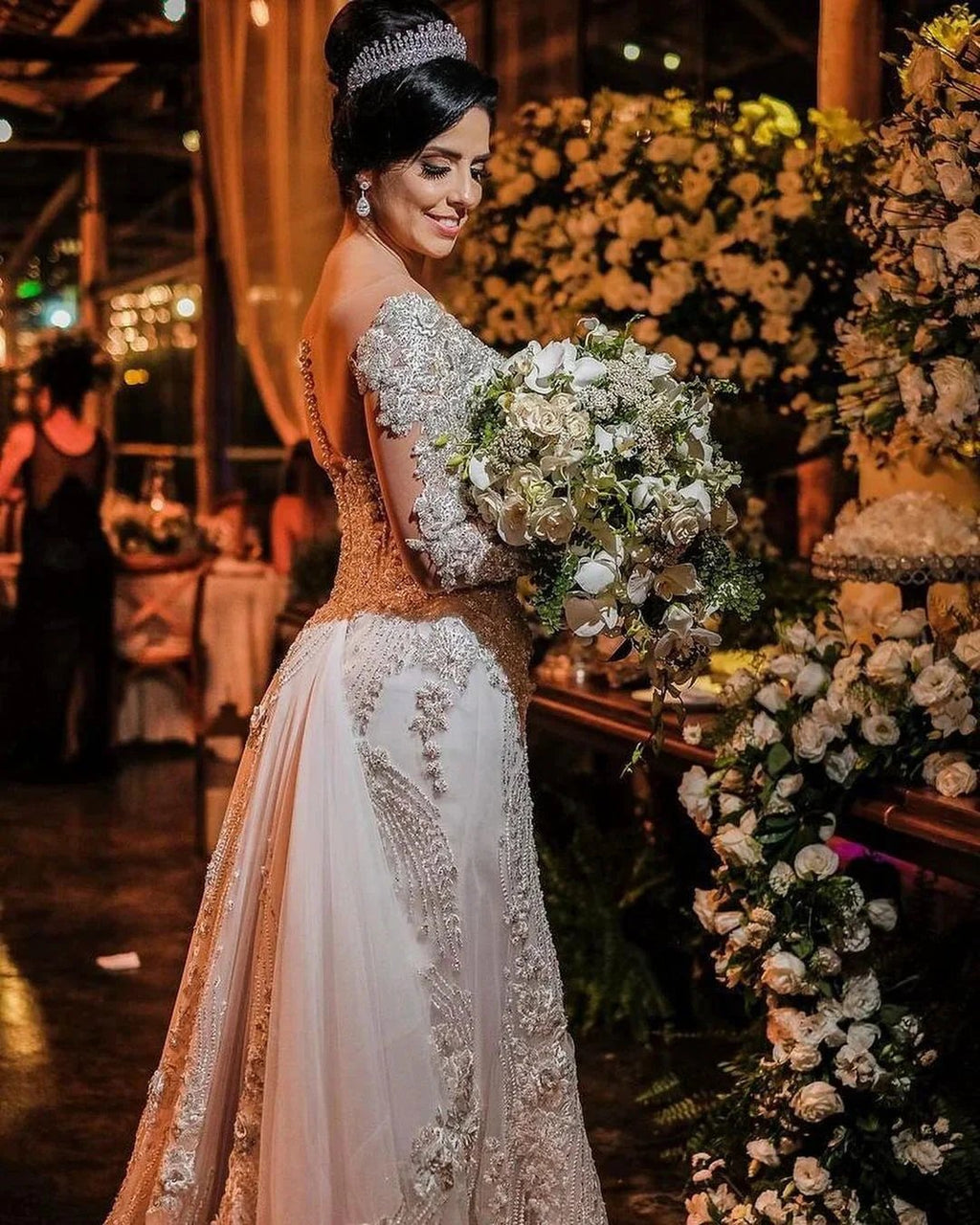 Long Sleeves Mermaid Off-the-shoulder Tulle Wedding Dress with Appliques Lace