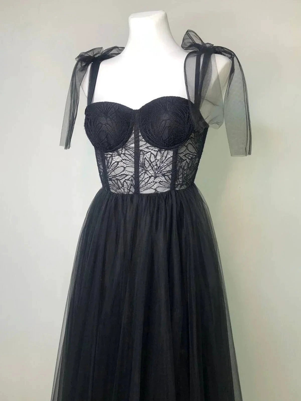 Maebi | A-line Black Lace Corset Tulle Long Prom Dress
