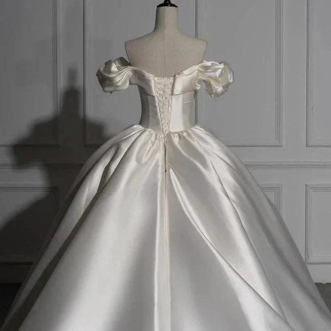 Romantic Off-the-shoulder Ball Gown Satin Wedding Dresses