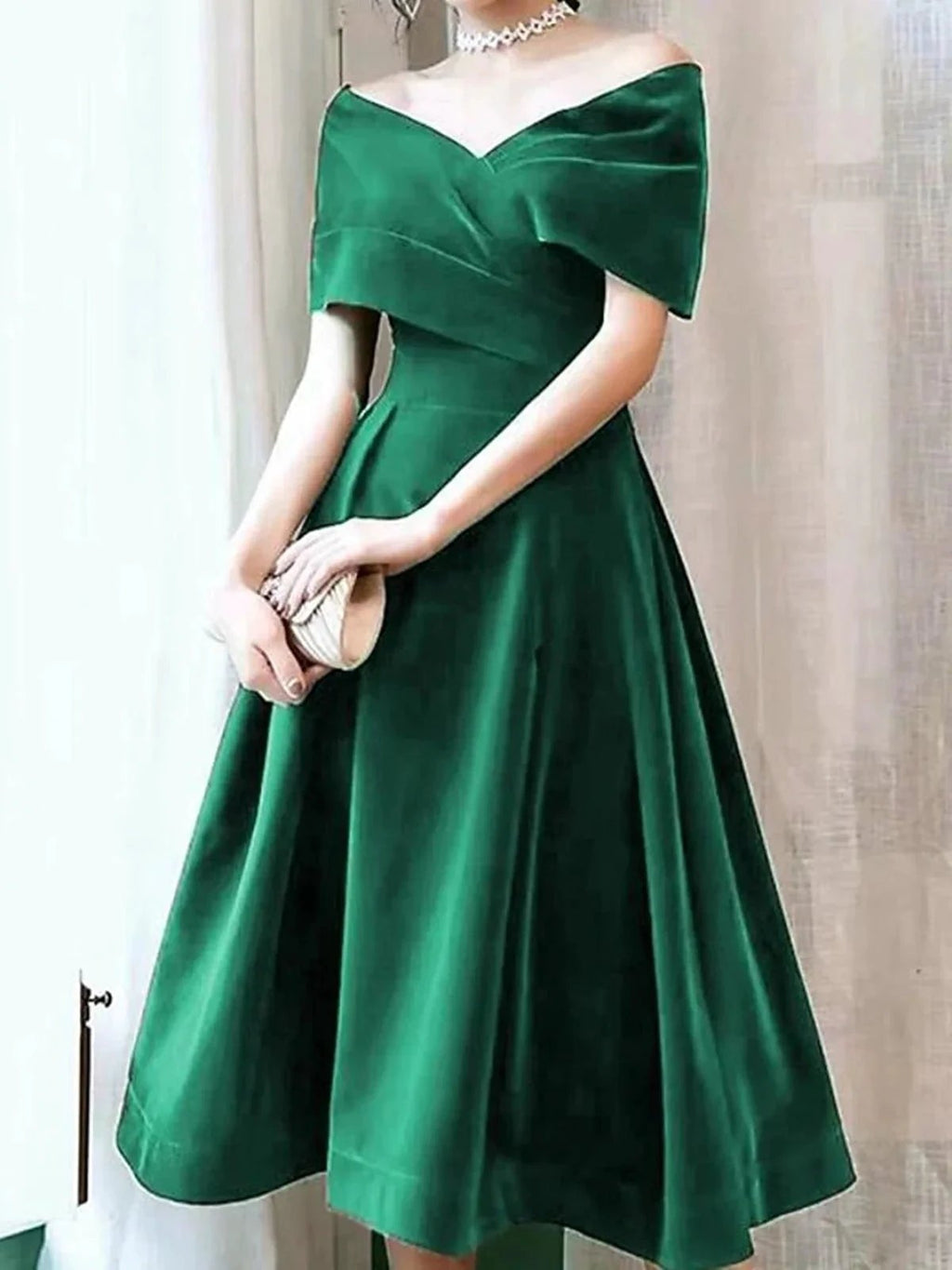 Short A-line Off the Shoulder Velvet Prom Dress Burgundy Formal Graduation Evening Dresses