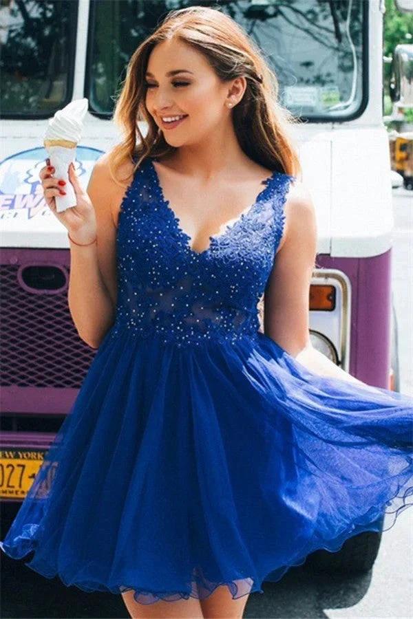 Short A-line V-Neck Appliques Lace Backless Homecoming Dress