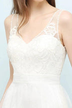 V-neck Sleeveless A-line Floor Length Lace Tulle Prom Dresses