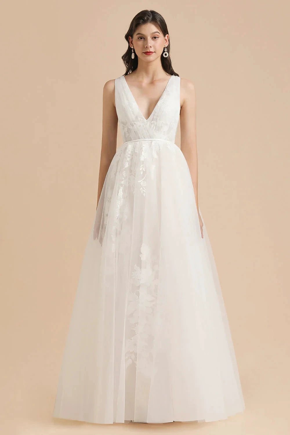 V-Neck Tulle Lace Appliques Simple Wedding Dress Garden Wedding Gowns Floor Length