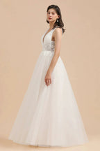 V-Neck Tulle Lace Appliques Simple Wedding Dress Garden Wedding Gowns Floor Length