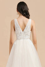 V-Neck Tulle Lace Appliques Simple Wedding Dress Garden Wedding Gowns Floor Length