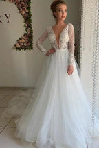 Winter Warm Long Sleeves V-Neck Tulle Princess Wedding Dress